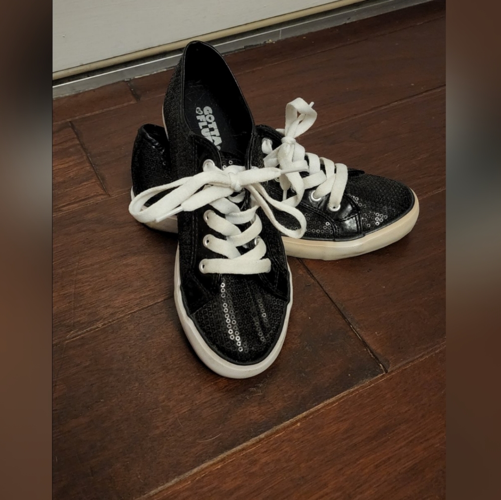 Size 3 girls sequin black shoes